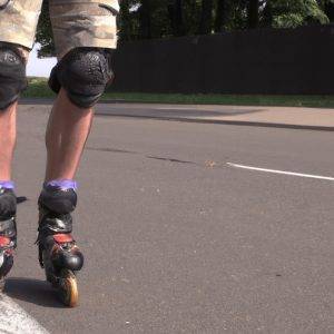 how to stop on inline skates that don't have brakes or toe stops